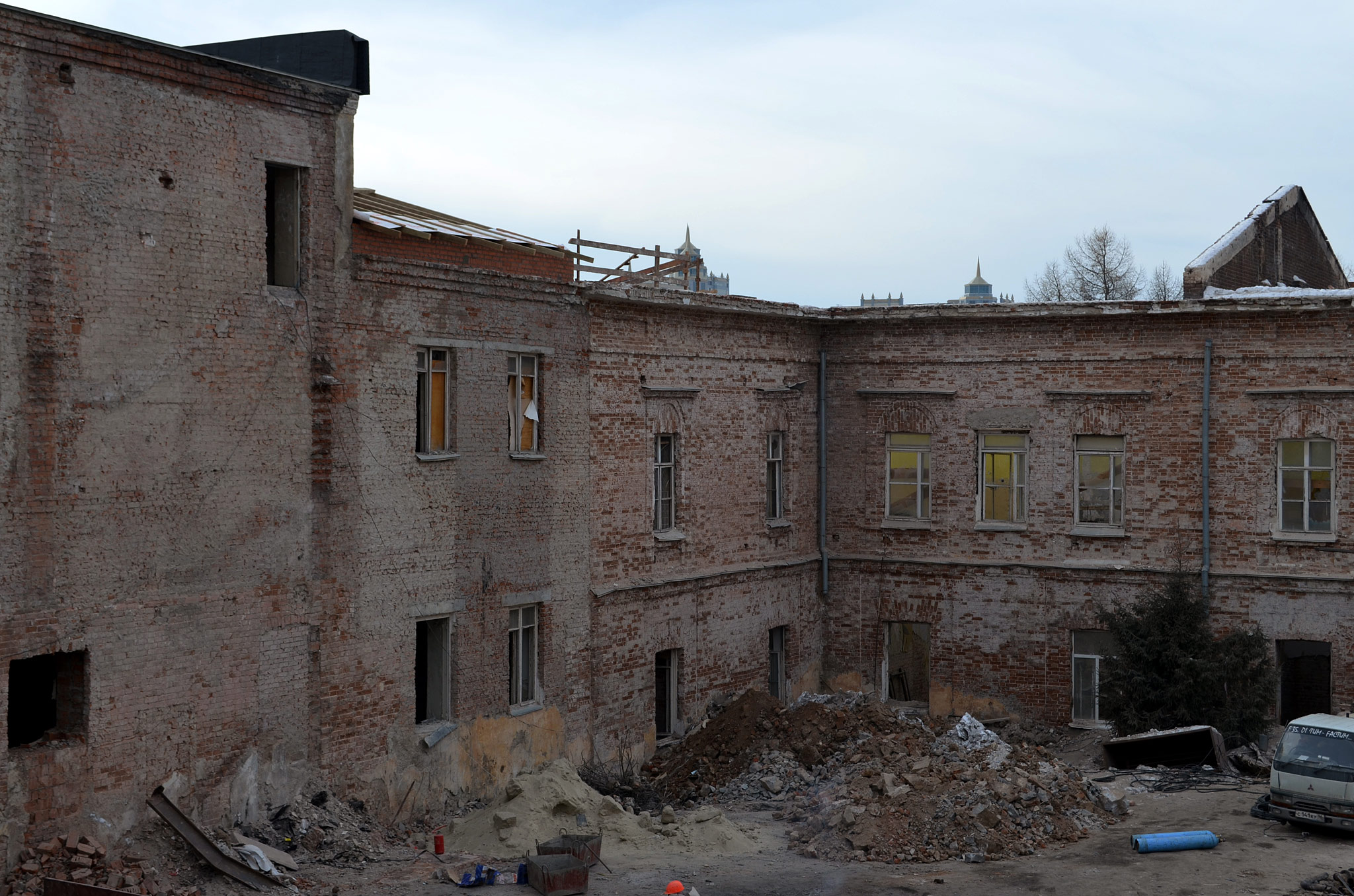 Оровайские казармы, Луначарского 215а, Народной Воли 62, Екатеринбург (Ekaterinburg)